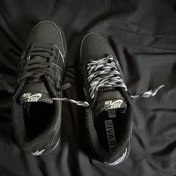 Jordan Black Phantom Travis Scott 1 LowTop